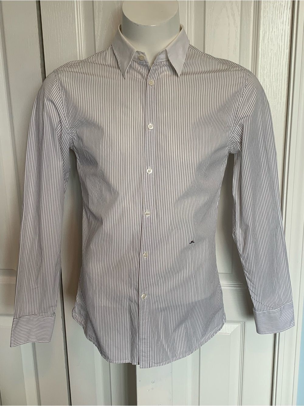 J. Lindeberg Men's Blue Pinstripe Dress Shirt - Classic Button-Down